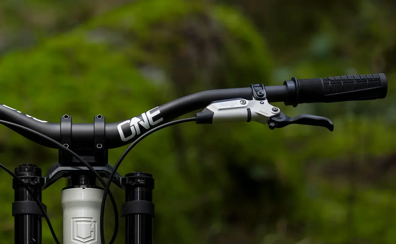 OneUp V2 Carbon Handlebar 760mm - Image 7