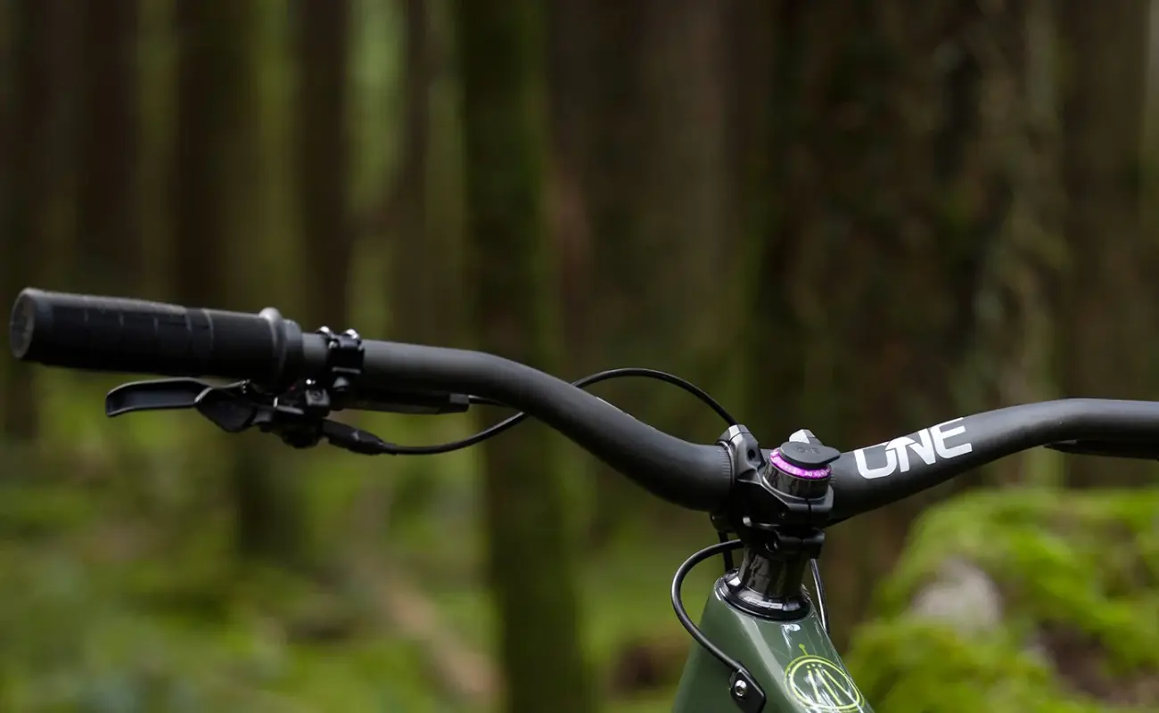 OneUp V2 Carbon Handlebar 760mm - Image 8